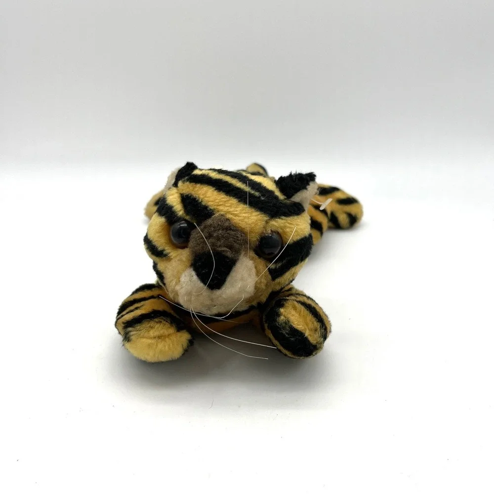 Toy Works Tiger Plush Stuffed Animal Striped‎ Laying Down Kitten Toy